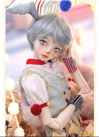 Clamilo | Preorder | DOLL