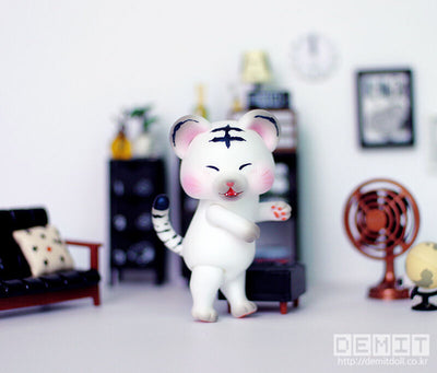 OM & JM CAT Special [Limited time] | Preorder | DOLL