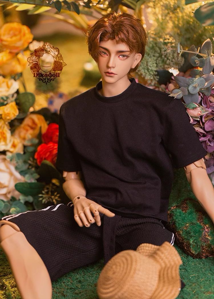 YiXuan | Preorder | DOLL