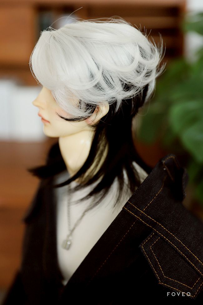 Wolf Cut S: Silver Ebony [Quantity & limited time] | PREORDER | WIG