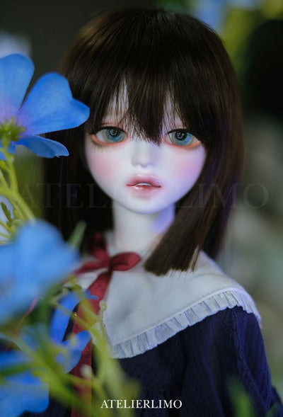 Evelyn | Preorder | DOLL