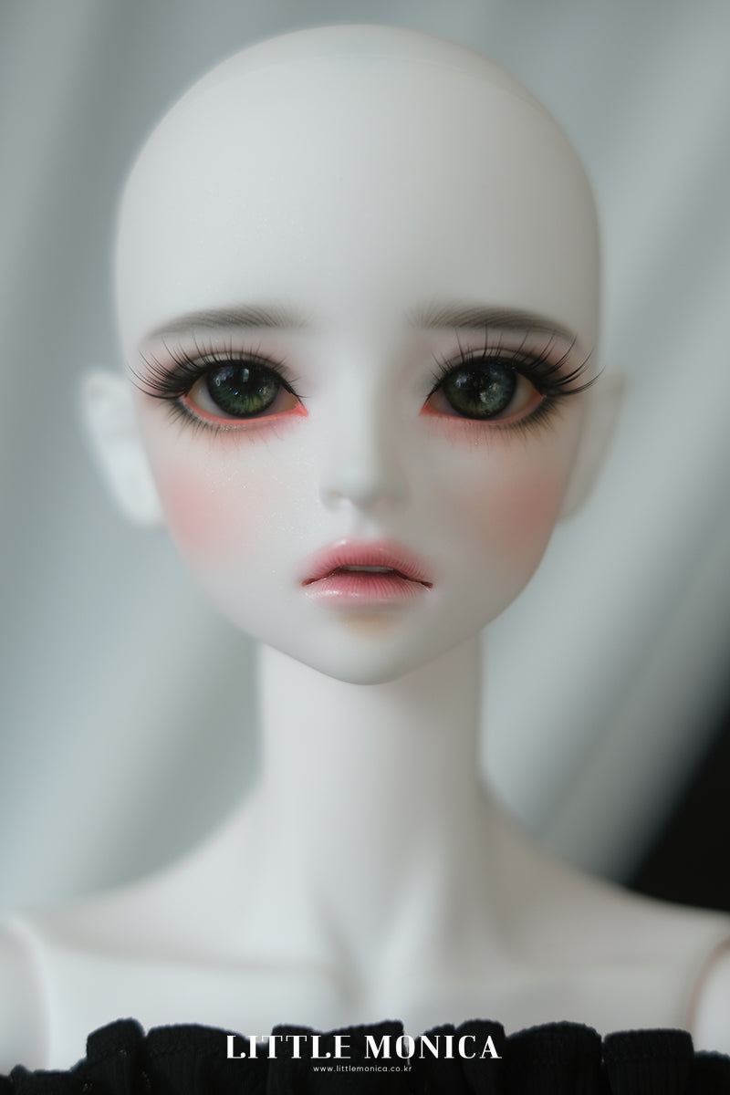 Sophia | Preorder | DOLL
