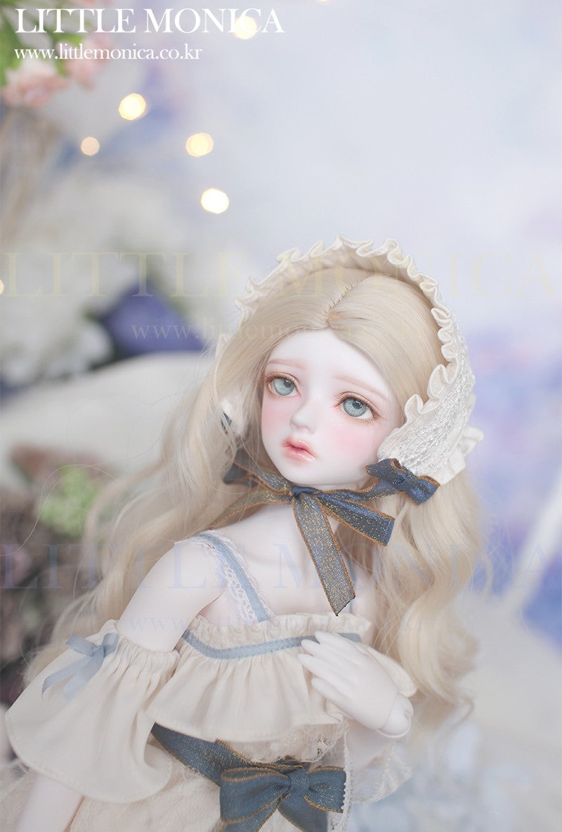 Little Roselyn | Preorder | DOLL