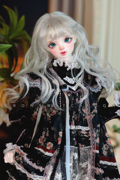 Amaryllis M: Antique Forest [Limited Time Offer] | Preorder | OUTFIT