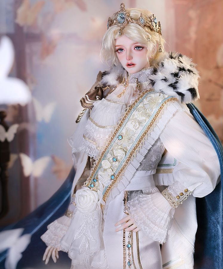 Nolan Outfit + Wig + Crown | Preorder | OUTFIT