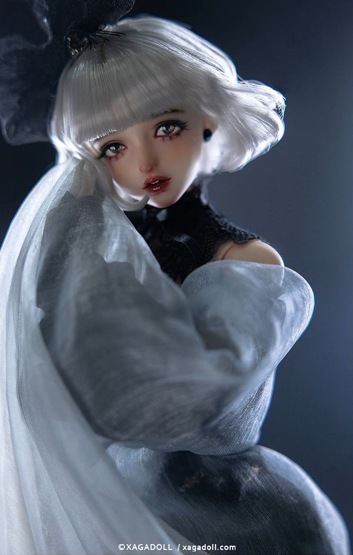 Liu Li | Preorder | DOLL