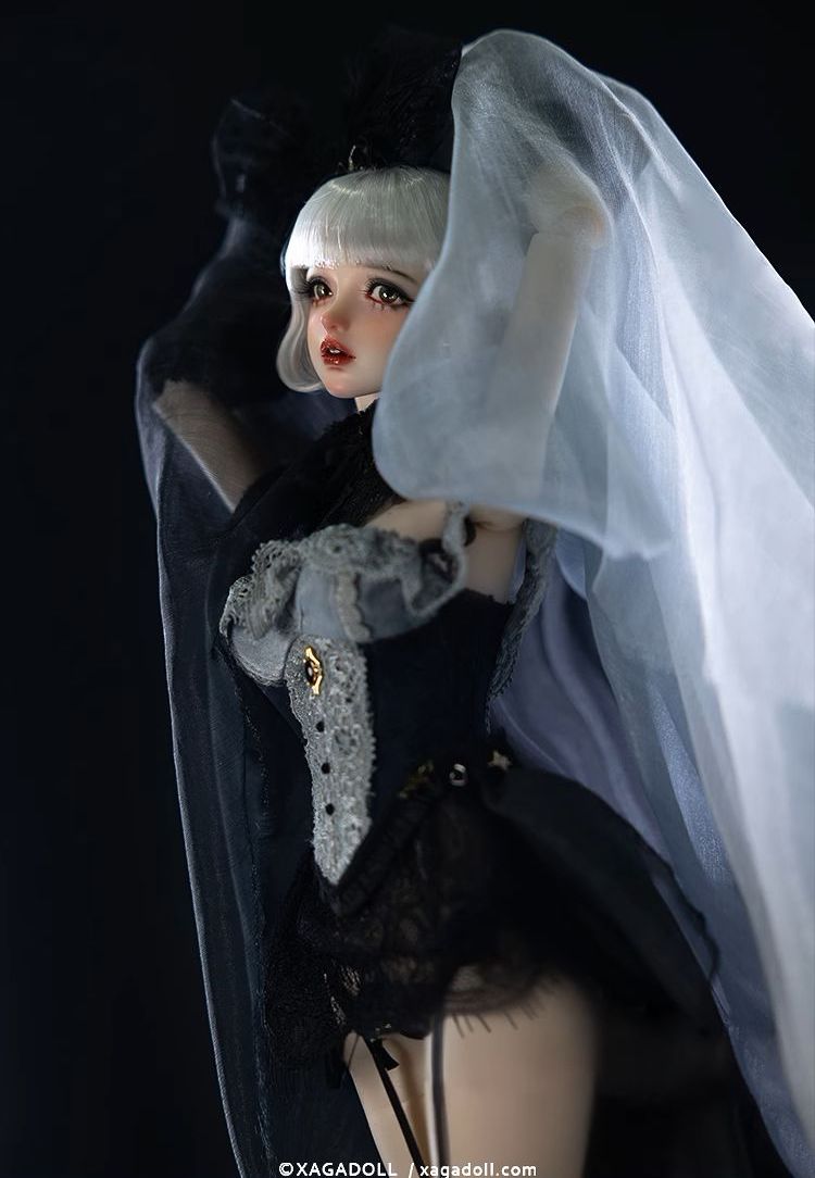 Liu Li | Preorder | DOLL