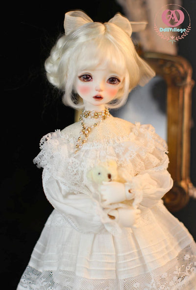 M-4-003: White | Preorder | WIG