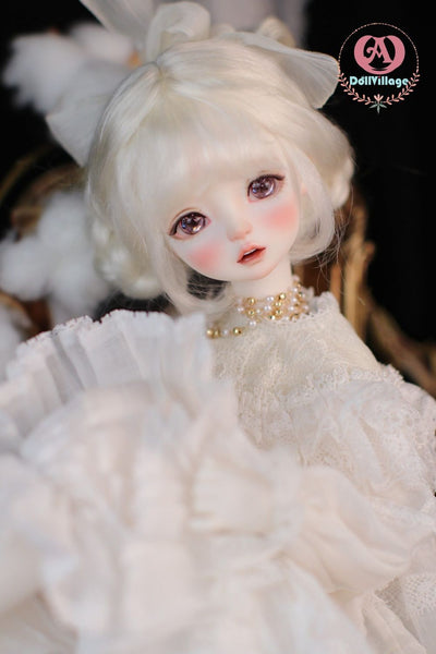 M-4-003: White | Preorder | WIG