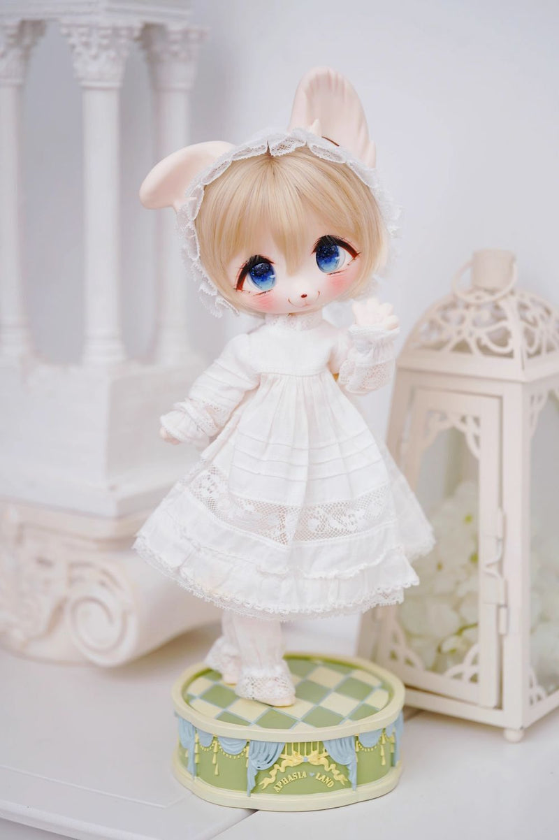 Doll Stand “Nocturne” Melody (black & pastel)-Large | Preorder | TOOL