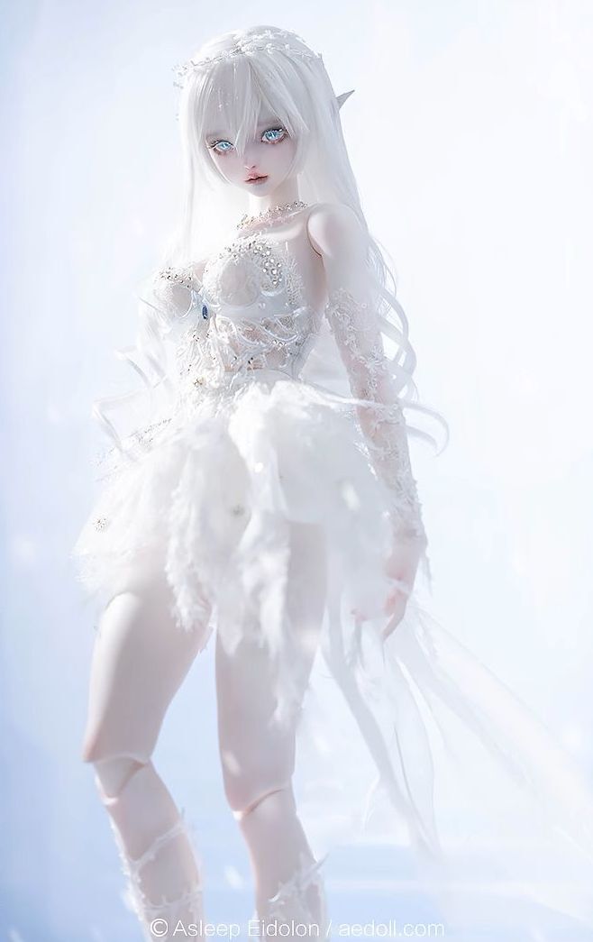 Neve [Limited Time Offer] | PREORDER | DOLL