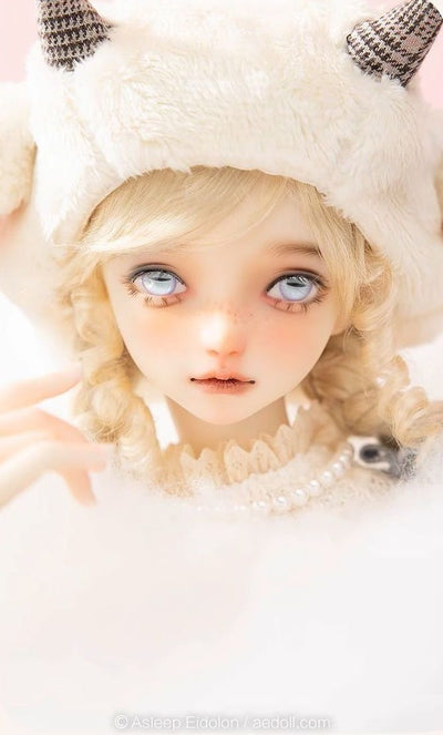 Mei Mei | PREORDER | DOLL