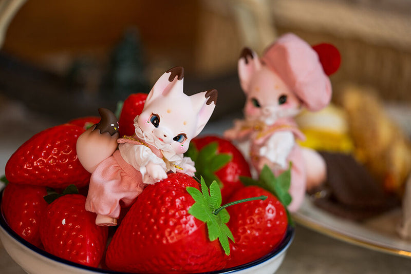 Strawberry Chocolate Niya [Limited Time Offer] | PREORDER | DOLL