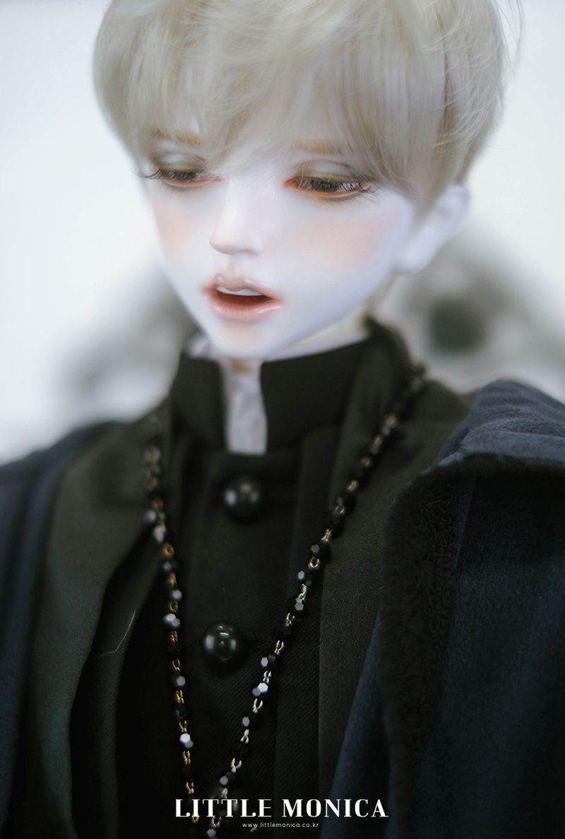 Gloomy Enrill Human [Limited Time] | PREORDER | DOLL