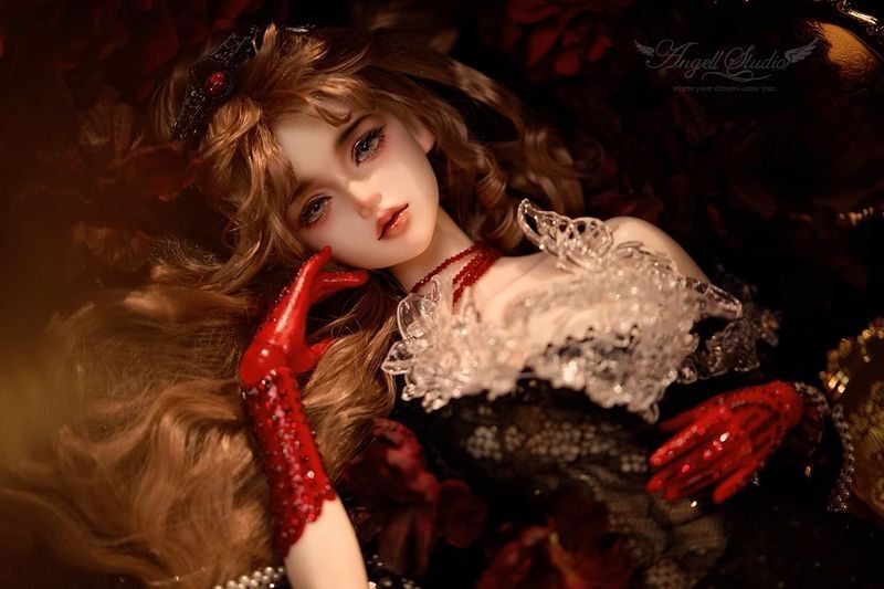 Lillian Night Visitor Ver. [Limited Time Only] | Preorder | DOLL