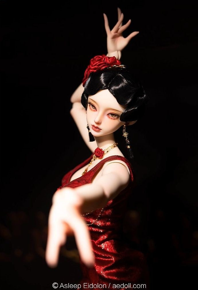 Elena | Preorder | DOLL