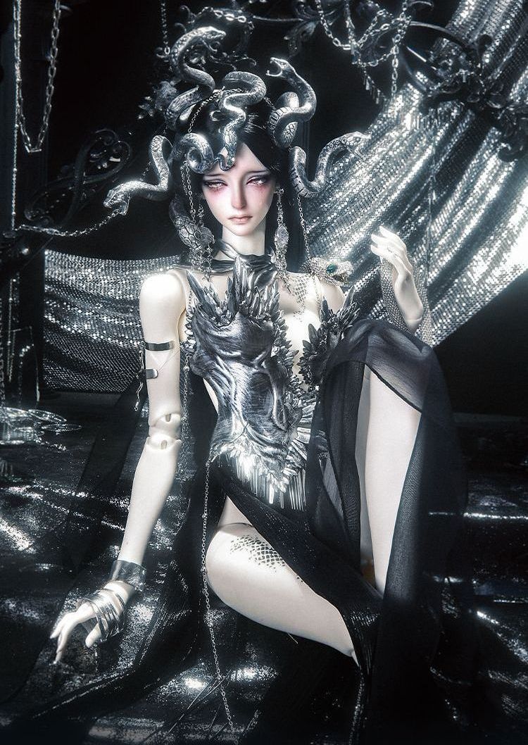 Gorgon [Limited quantity & time 15% off] | PREORDER | DOLL