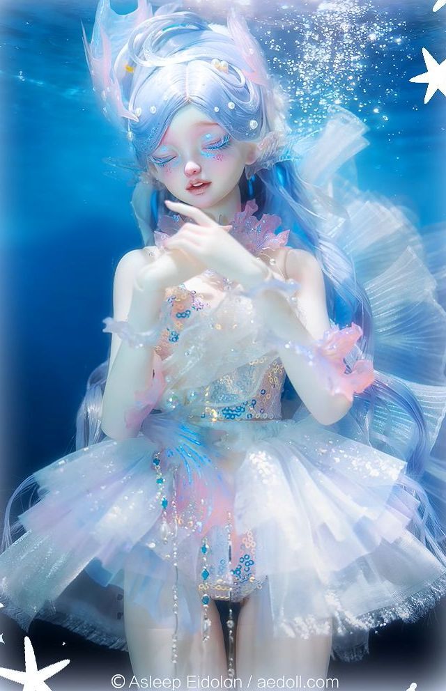 Iris | Preorder | DOLL
