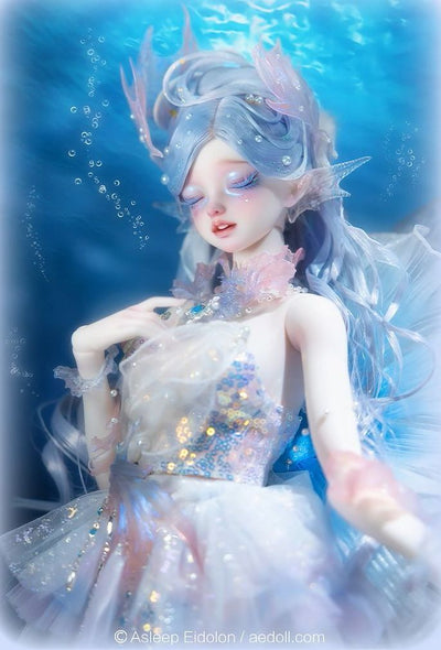 Iris | Preorder | DOLL