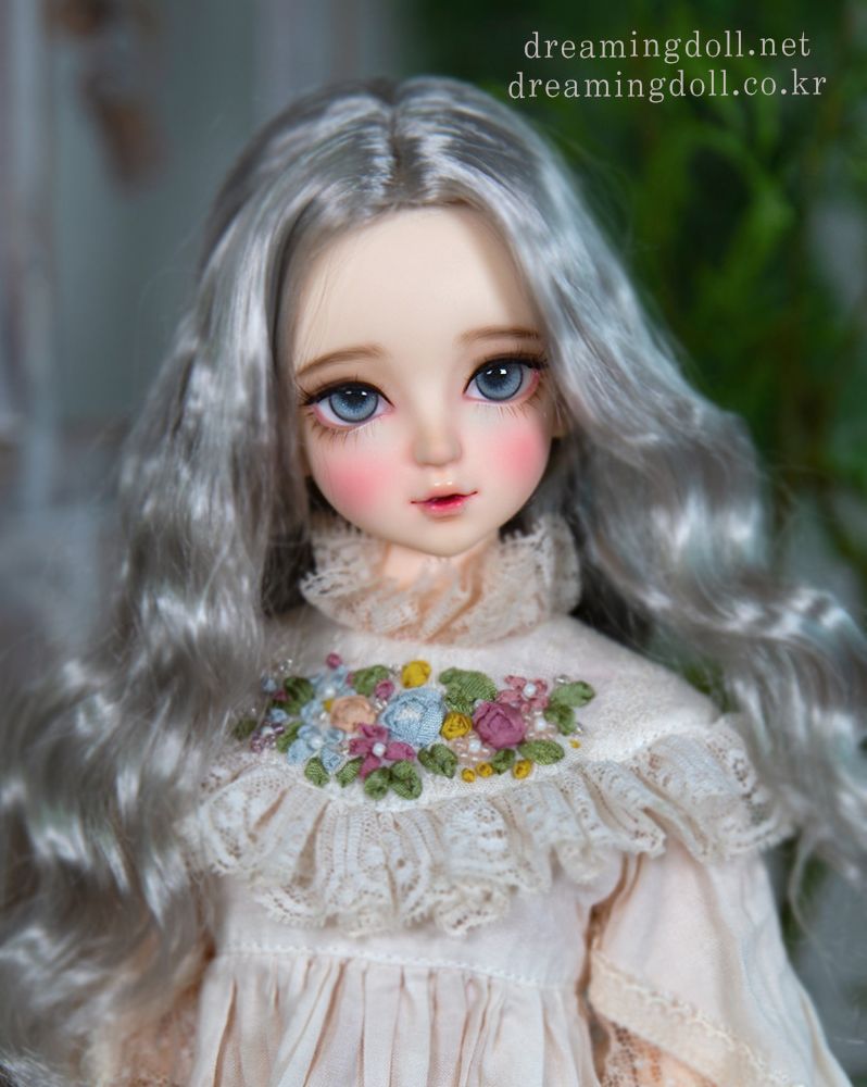 Sarah | Preorder | DOLL