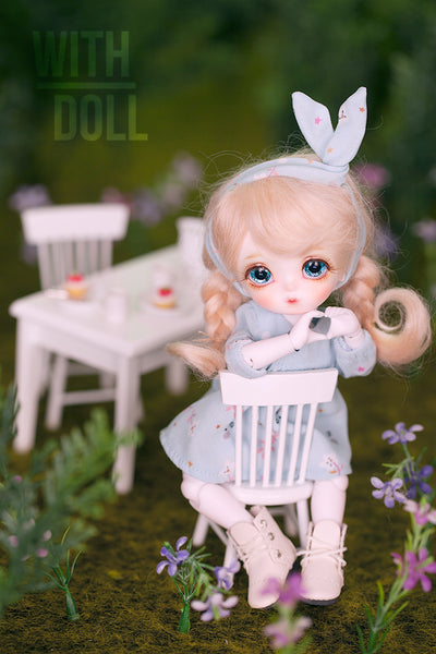 Vivian | Preorder | DOLL