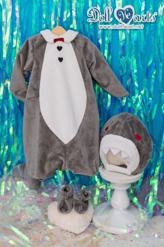 WD000029 Gray Baby Shark [MDD] | Preorder | OUTFIT