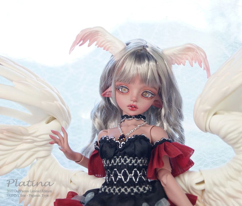 SKINNY(F)-Pegasus PLATINA | Item in Stock | DOLL