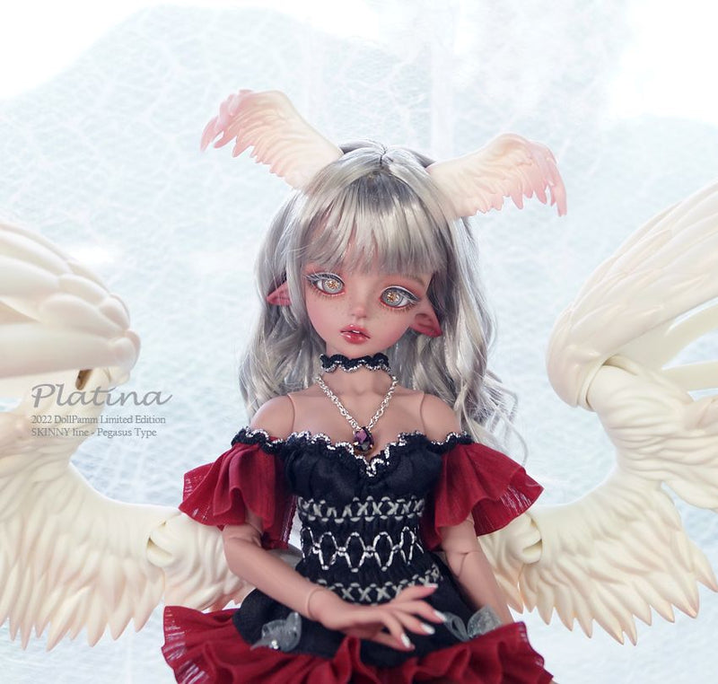 SKINNY(F)-Pegasus PLATINA | Item in Stock | DOLL