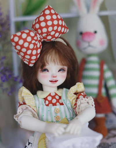 Amanda Sweet | Preorder | DOLL