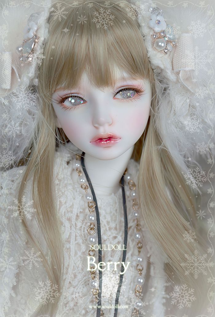 Berry | Preorder | DOLL