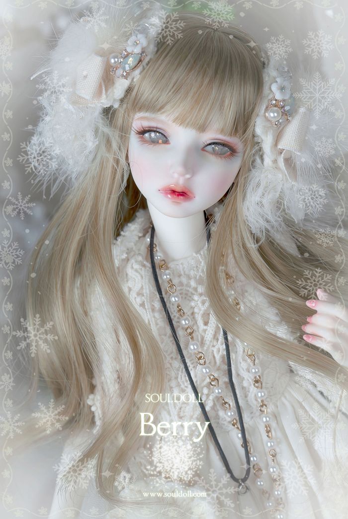 Berry | Preorder | DOLL