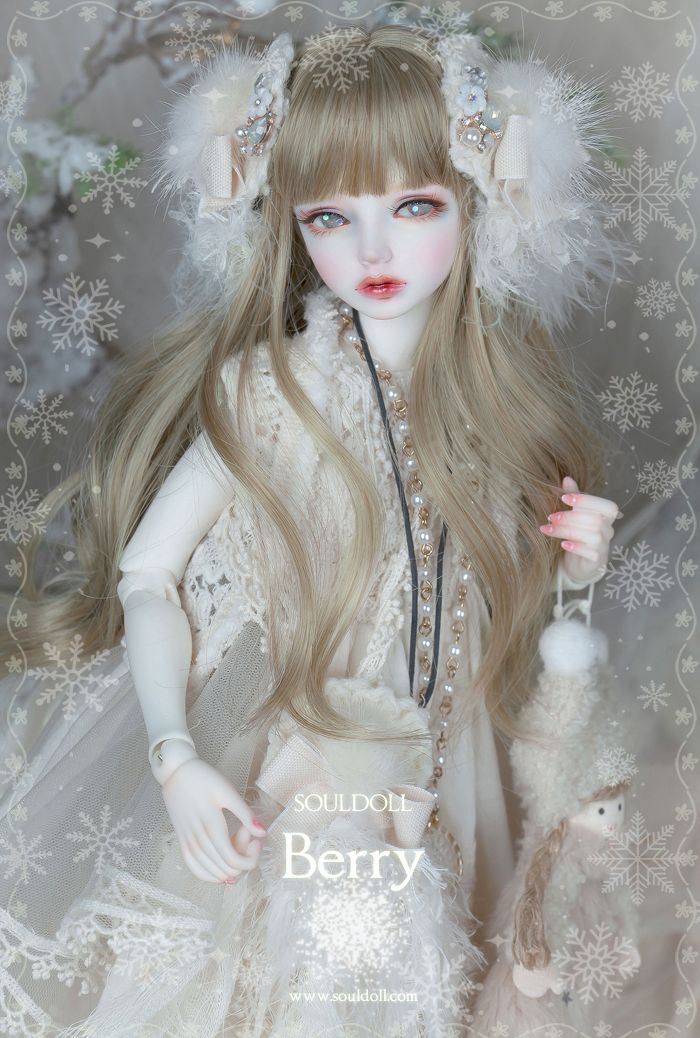 Berry | Preorder | DOLL