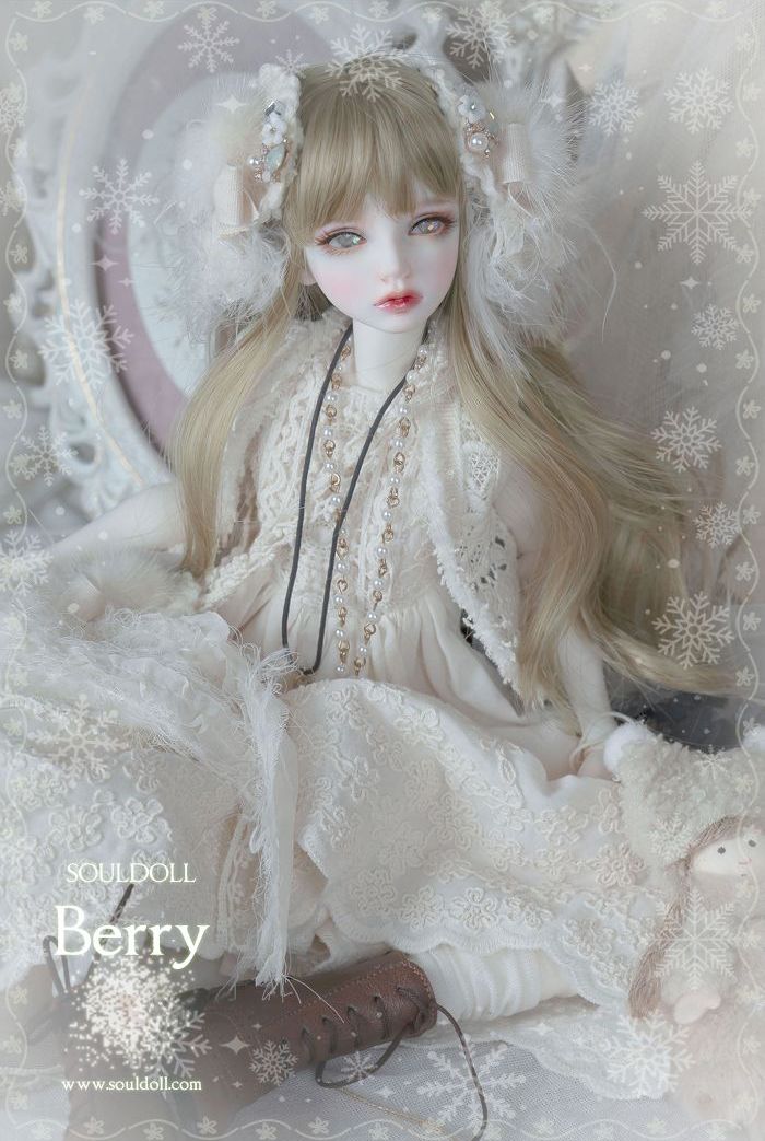 Berry | Preorder | DOLL