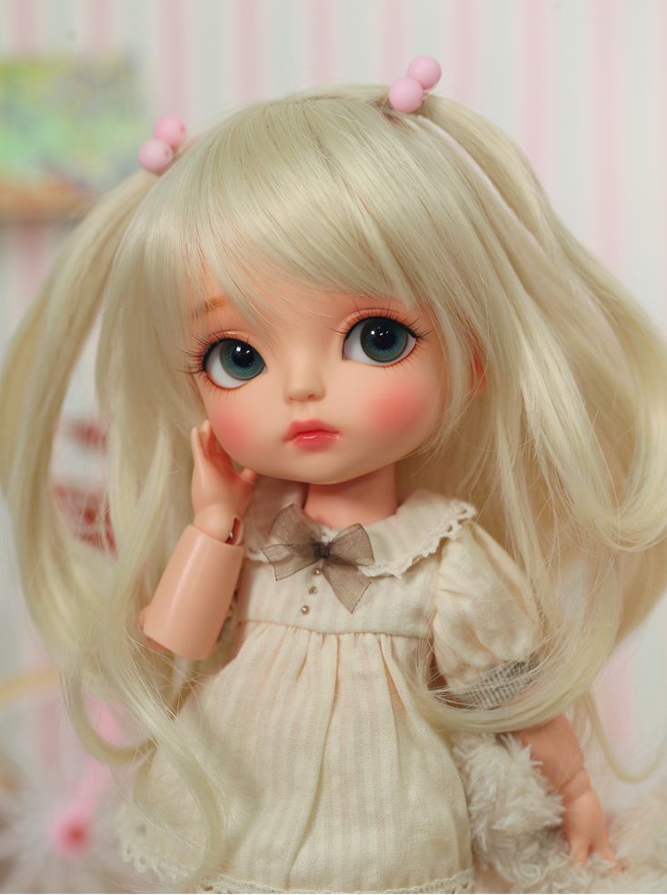 Lime Basic ver. Happy | Preorder | DOLL