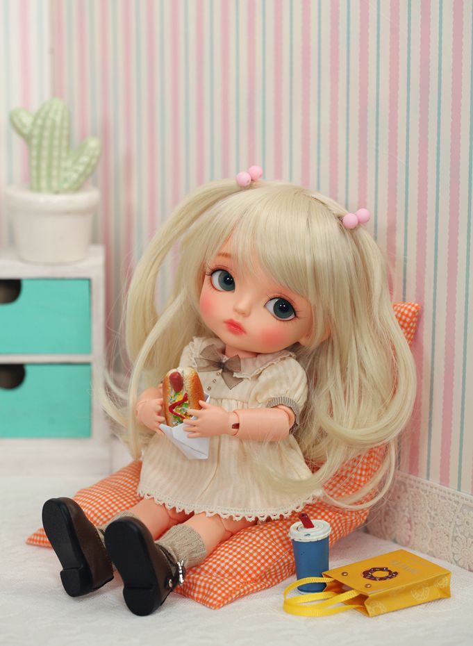 Lime Basic ver. Happy | Preorder | DOLL