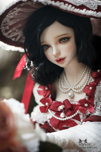 Vanessa | Preorder | DOLL