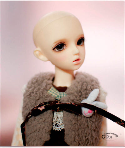 Lovely Betsy | Preorder | DOLL