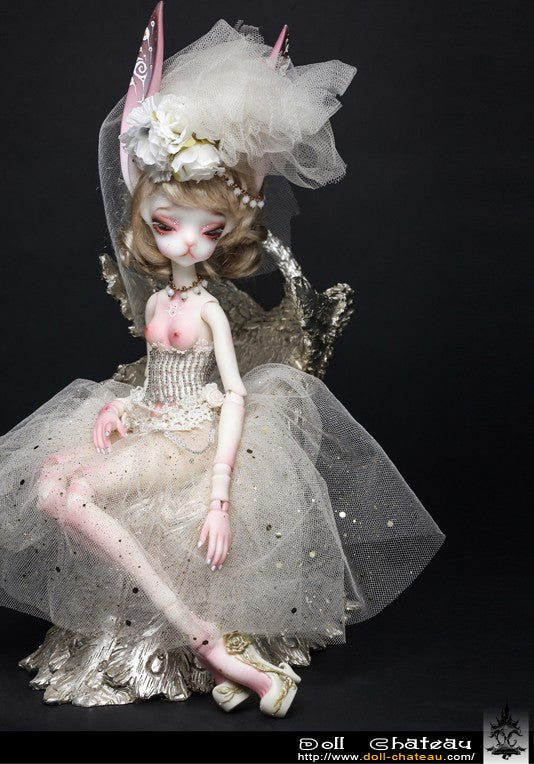 Fiona | Preorder | DOLL