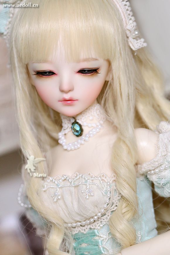 Mavis | Preorder | DOLL