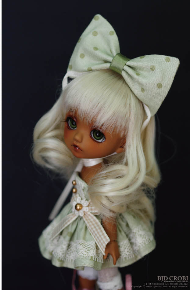 CRWT-99 (Milky Blond) | Item in Stock | WIG