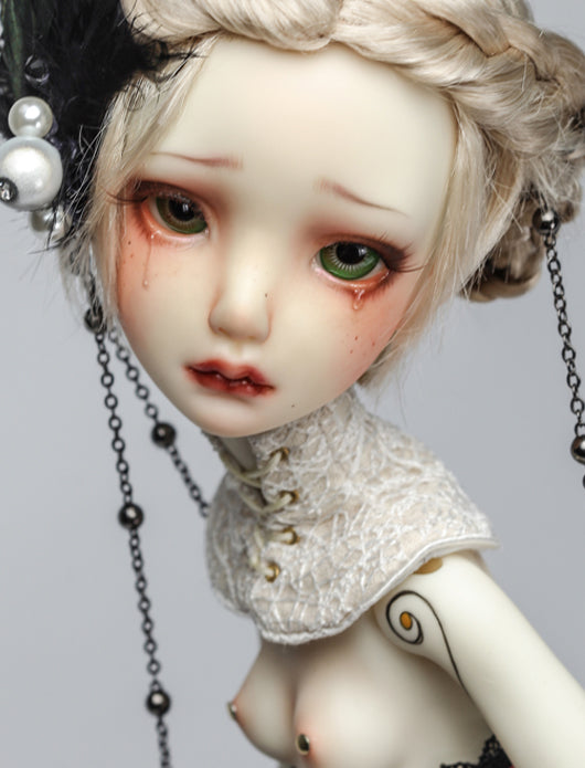 Sharon | Preorder | DOLL