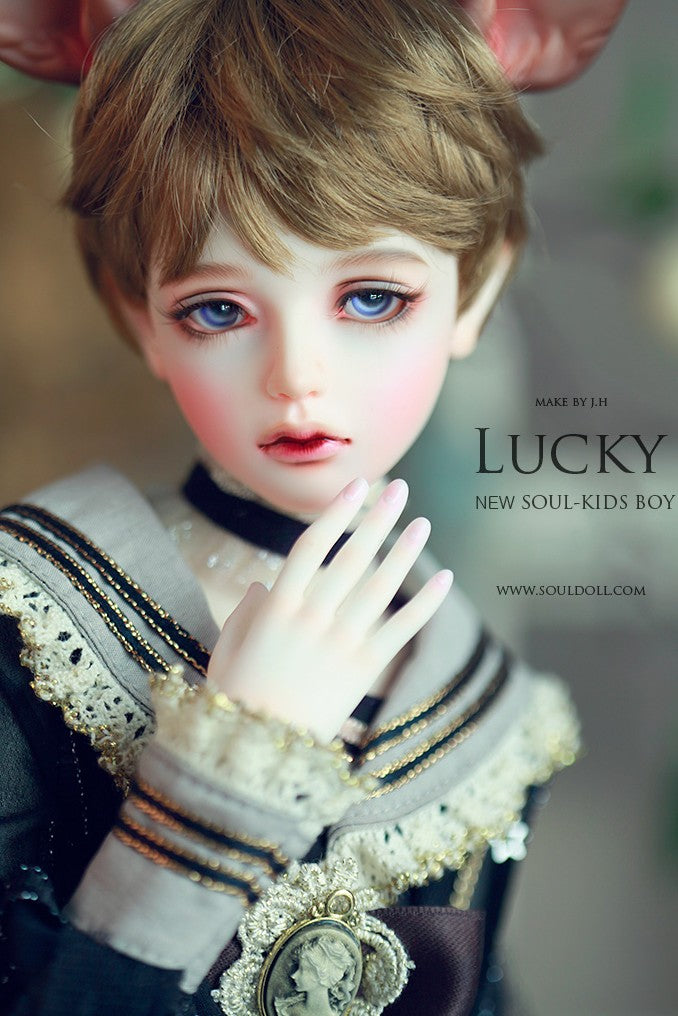 Lucky | Preorder | DOLL