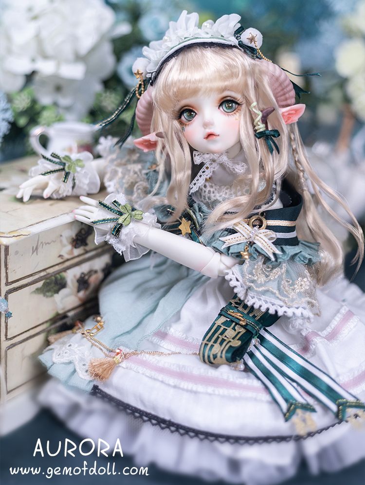 Aurora | Preorder | DOLL