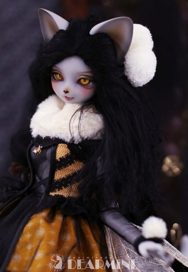 ANGELA - Honey Queen | Item in Stock | DOLL