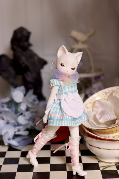 Mariko Cat (white_ blue eyes) [Limited Quantity] | Preorder | DOLL