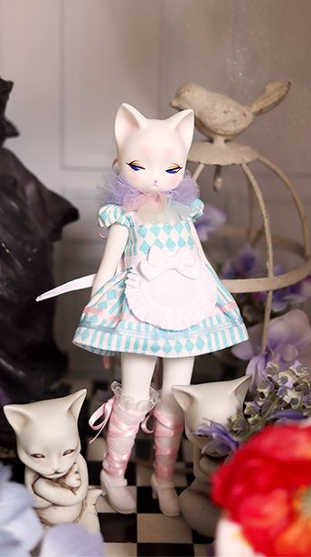 Mariko Cat (white_ blue eyes) [Limited Quantity] | Preorder | DOLL