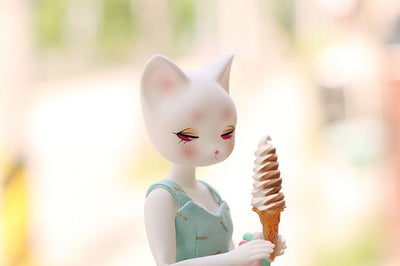 Mariko Cat (white_ pink eyes) [Limited Quantity] | Preorder | DOLL