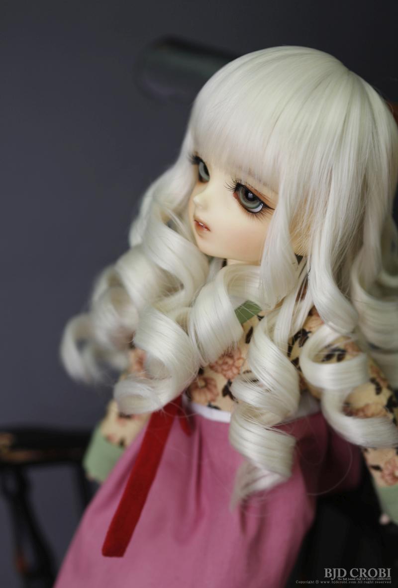 CRWS-127 (White Blond) | Item in Stock | WIG