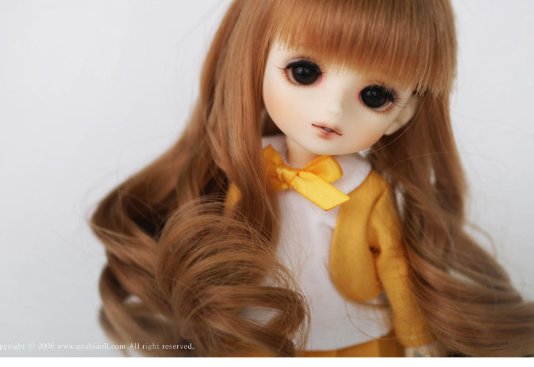 CRWT-82 (Mellow Cream) | Item in Stock | WIG