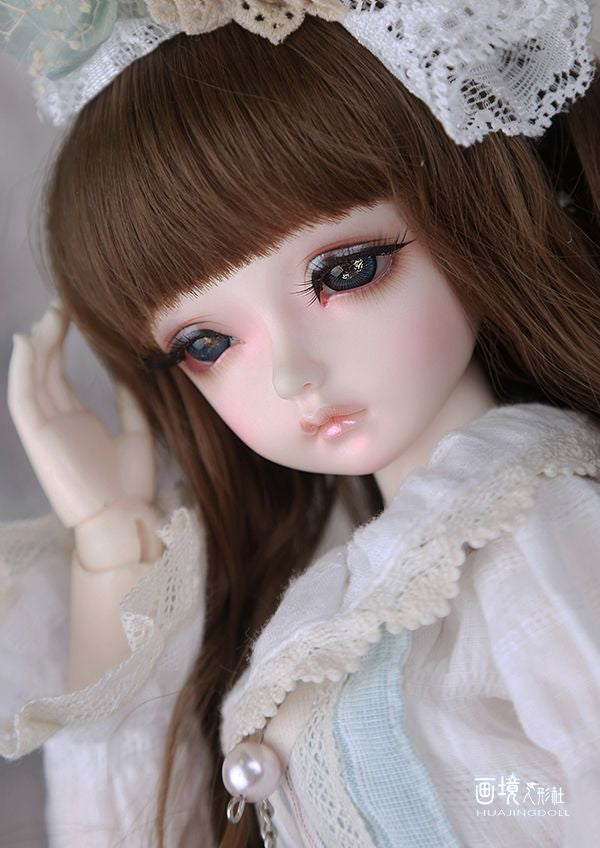 Flavia | Preorder | DOLL